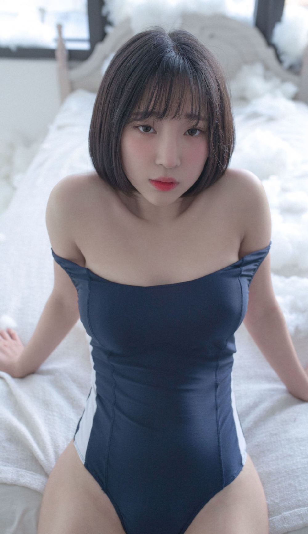 日本比基尼短发美女肥臀肉体摄影你懂的图片
