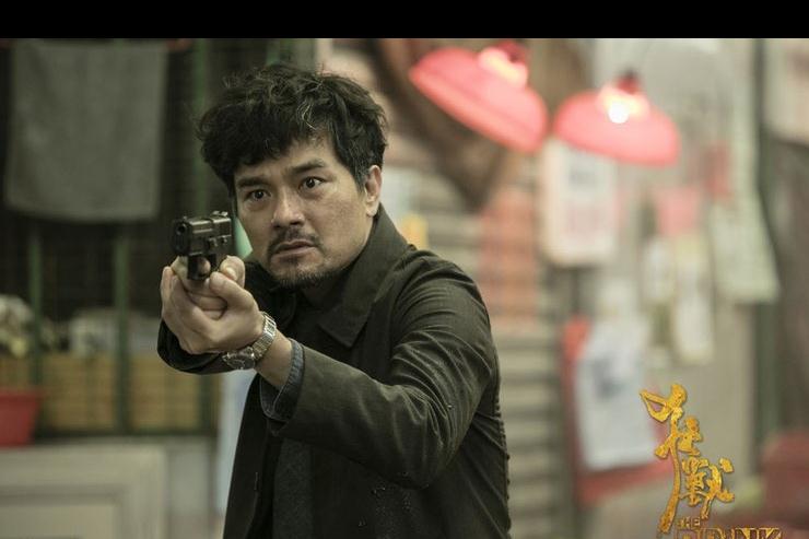 张晋在《狂兽》中饰演警察 为角色还染了一头金发
