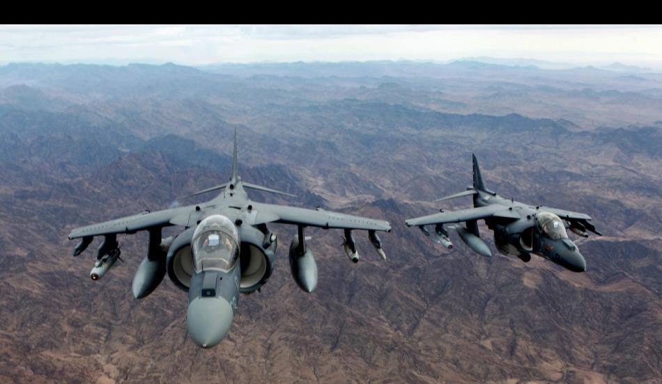 好照片是这样拍出来的：美军摄影师空中照-8B战机_高清图集_新浪网