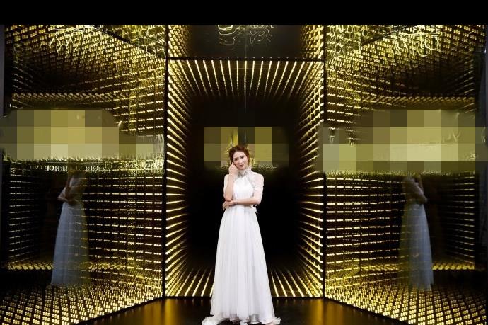 林志玲出席某品牌活动 穿薄纱透视白裙尽显完美曲线