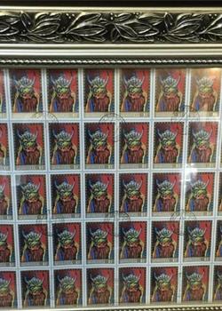 长沙收藏爱好者收集百余个国家邮票近亿枚