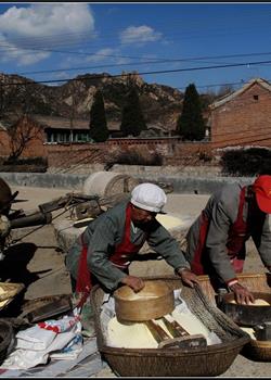 摄影图片京郊农村随拍勤劳的农民