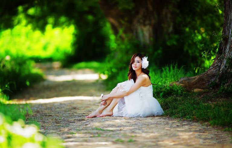韩国女模特尹惠熙时尚靓丽户外写真摄影