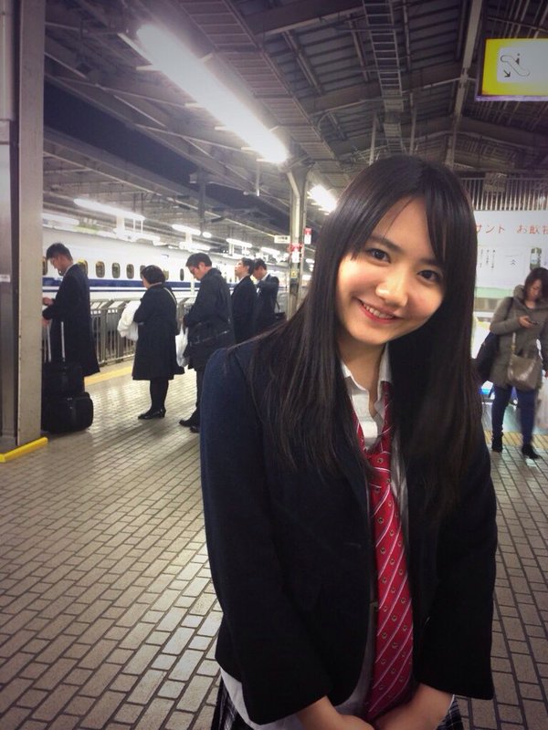 日本女子高中生社长椎木里佳海量私房照