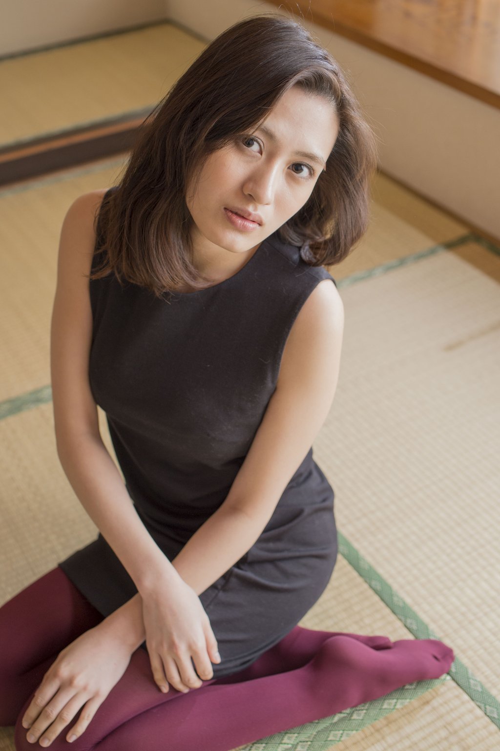 日本最美女星青木佳音知性优雅写真图集