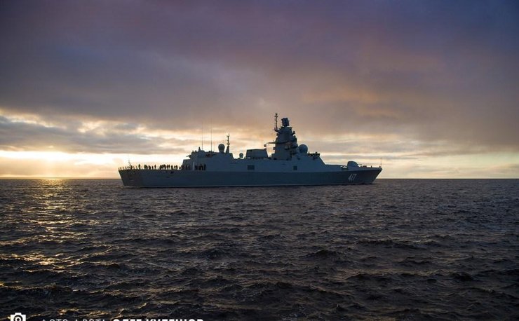 外形西化:俄海军自造时髦战舰出海测试武器