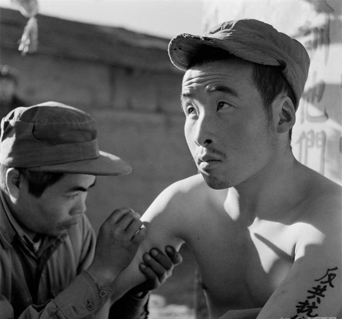 朝鲜战争西方镜头下的中朝战俘