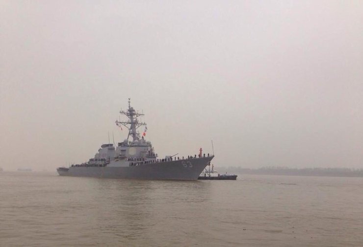 美军伯克级宙斯盾舰斯特蒂姆号首访上海