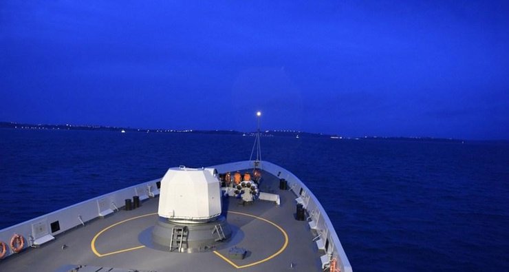 中国盐城舰完成东盟防长扩大会海上安全演习