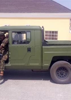 尼日利亚版勇士军车正式交付