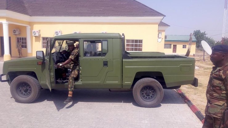 尼日利亚版勇士军车正式交付