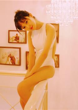 韩国美女车模尹惠熙豪车写真图片