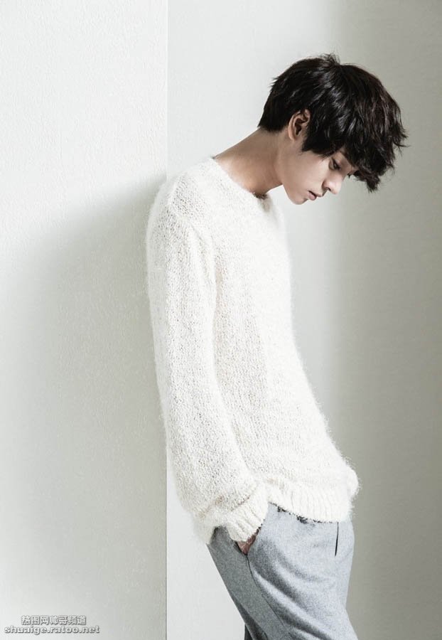 韩国摇滚歌手郑俊英服装品牌秋季写真