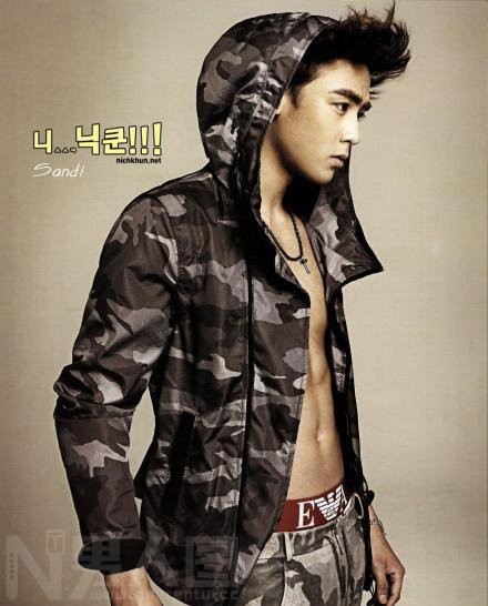 2PM成员Nichkhun男性时尚杂志内裤写真